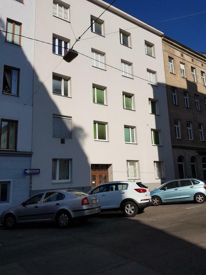 Excellent 2 Bed Apartment 12 Mins From Center Wien Eksteriør bilde